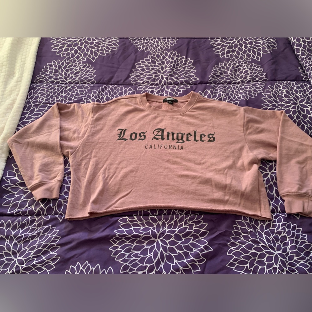 Los Angeles crop sweater